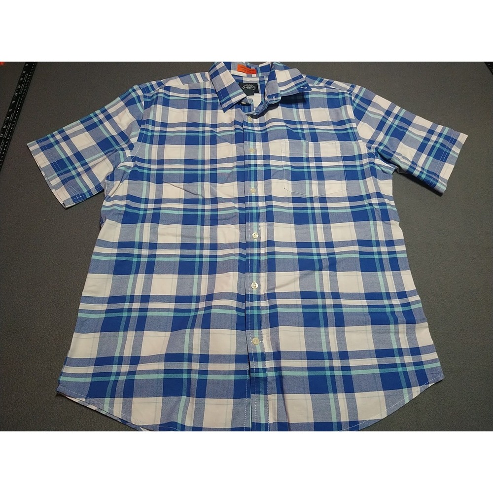 St John's Bay Shirt Men L Blue Plaid Button Down Short Sleeve Nerd Office Dad